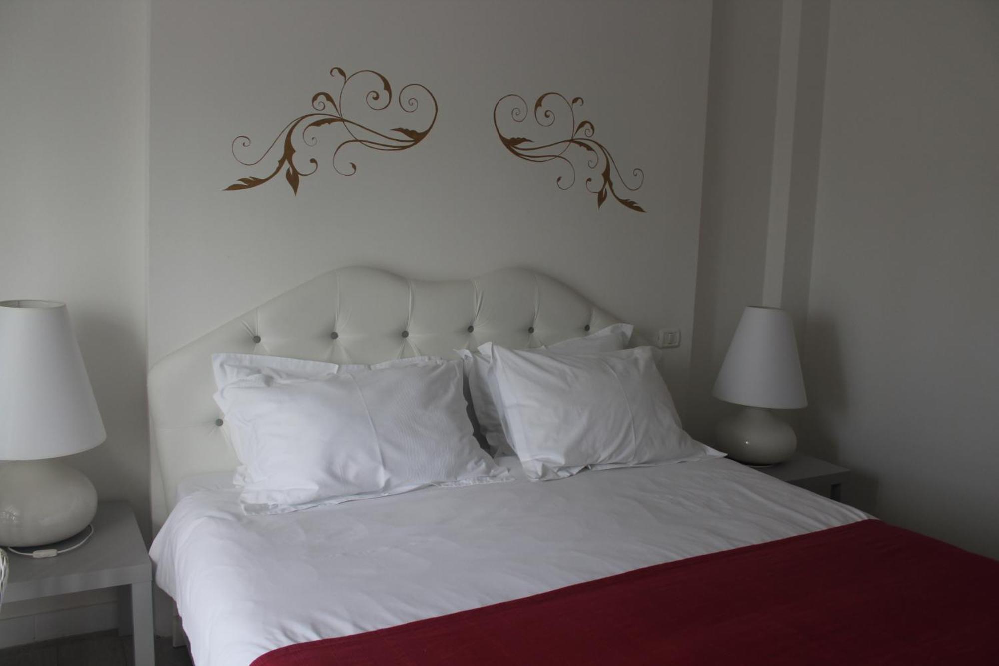 סבודרייה Hotel La Settima Luna מראה חיצוני תמונה