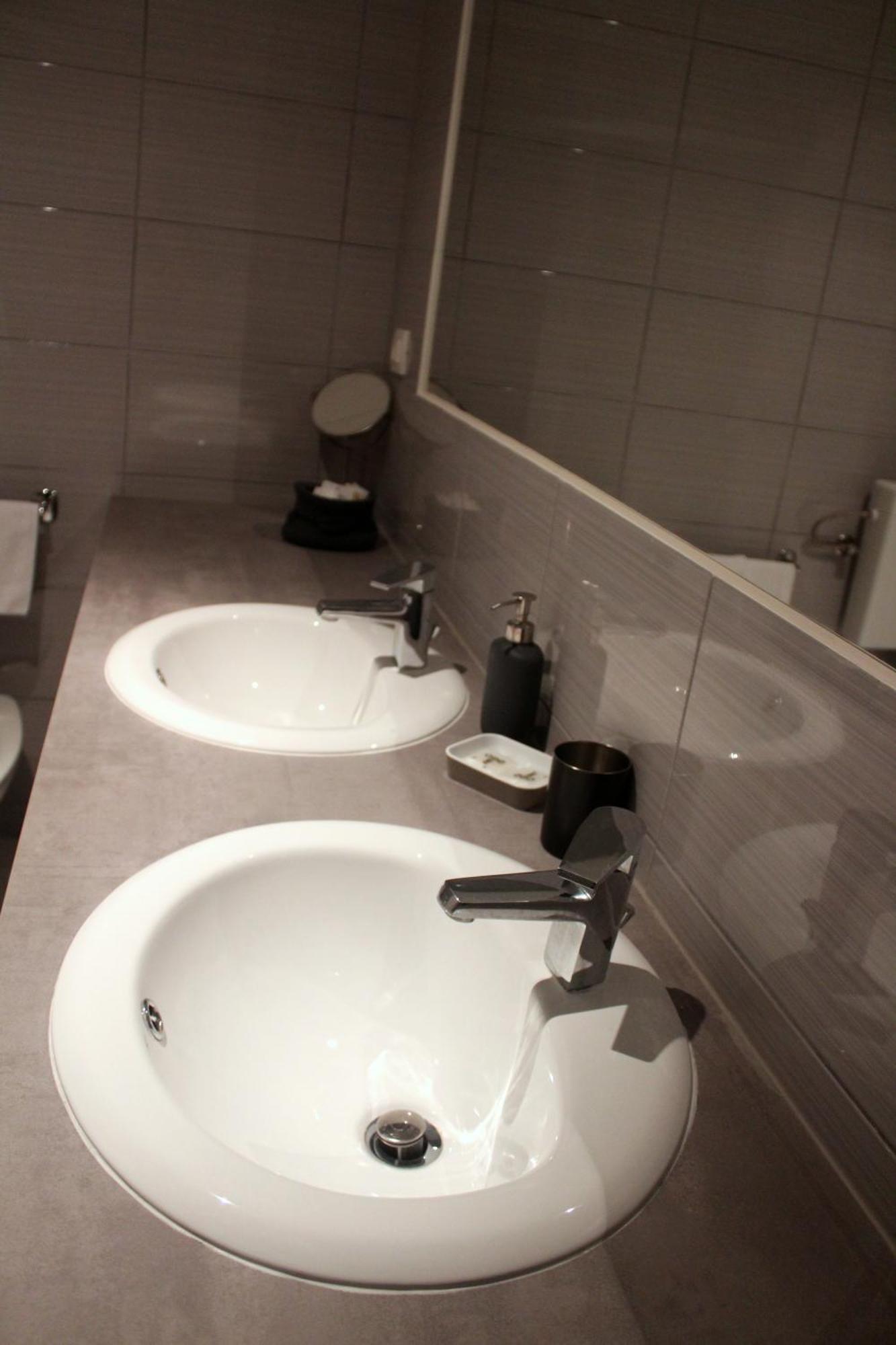 סבודרייה Hotel La Settima Luna מראה חיצוני תמונה